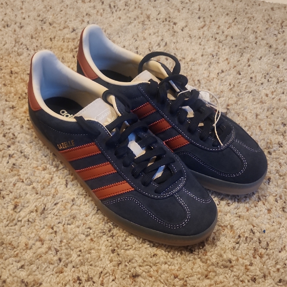 Adidas Men's Dark Blue and Rust Sneakers